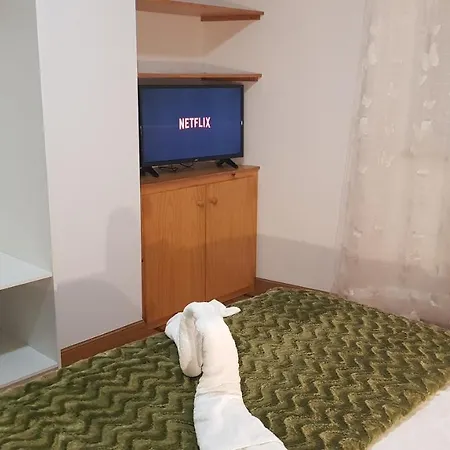 Shalom アパート リバデオ
